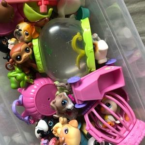 Lot of LPS pets